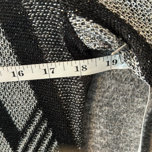 INC Black Silver Shark Bite Tunic Knit Sweater Geometric Print Holiday Large - Picture 9 of 12